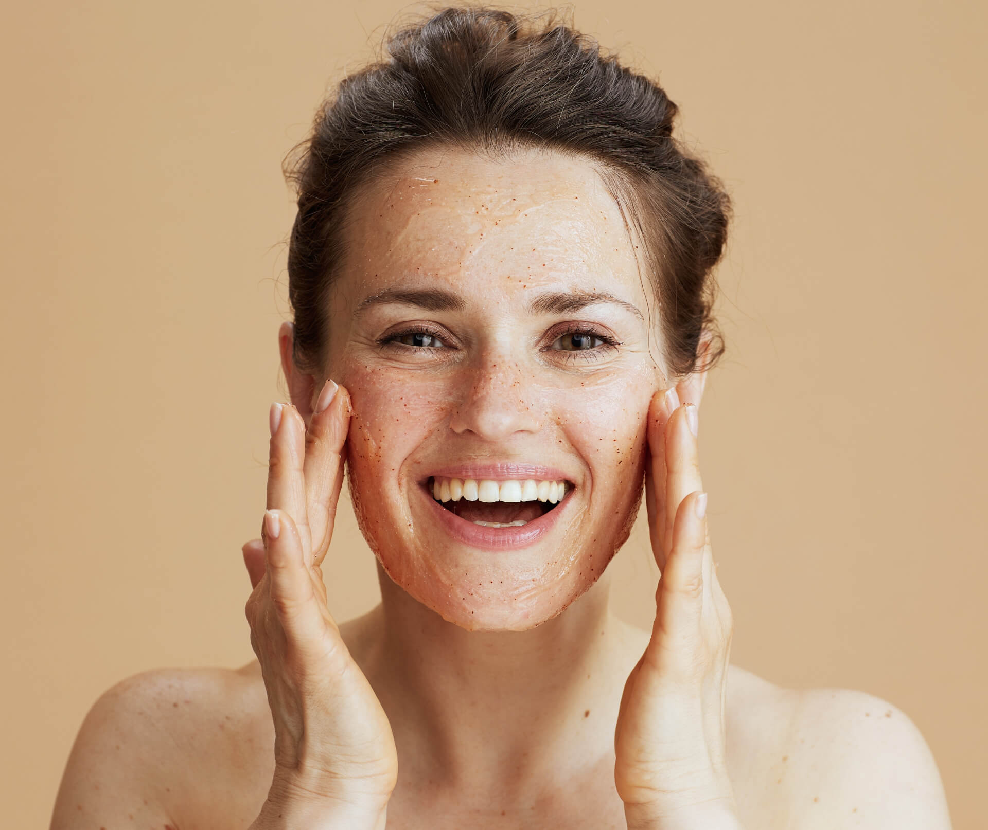 Пилинг кожи лица — что это, для чего нужен и как его делают | Блог | Complimed